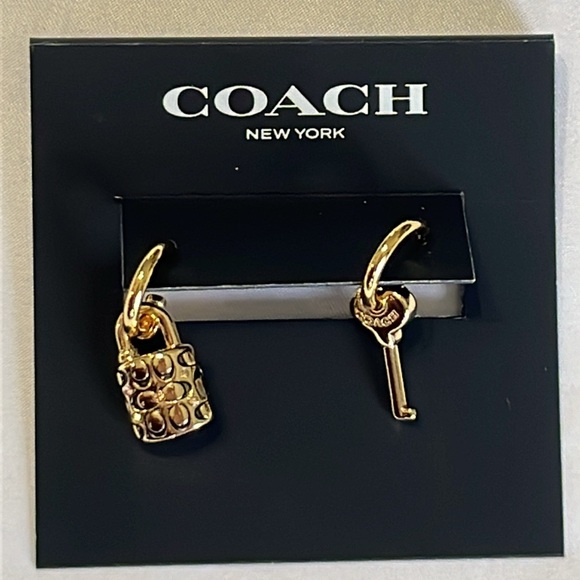 Coach Quilted Padlock Key Mismatch Earrings NWT - Picture 5 of 6